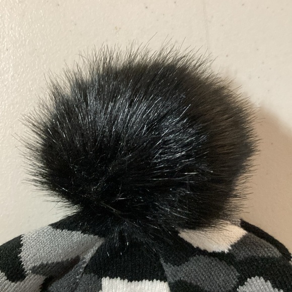 Capital Gains Gray, White, and Black Camo Hat, One Size - Picture 4 of 8